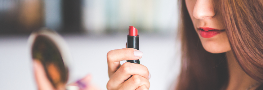 5 Best Lipsticks to Try Out This Summer