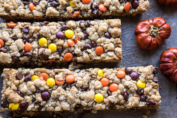 Monster-Oatmeal-Chocolate-Chip-Cookie-Bars