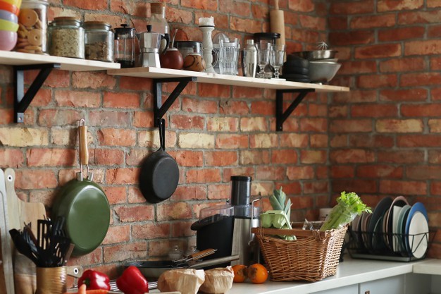 Kitchenware & Textiles